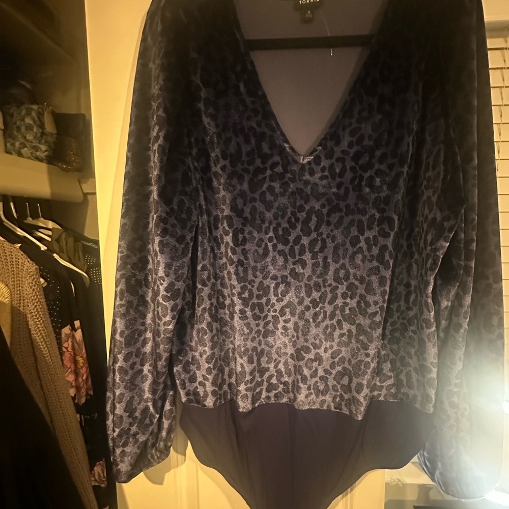 Torrid Blue Leopard Print V-Neck Bodysuit